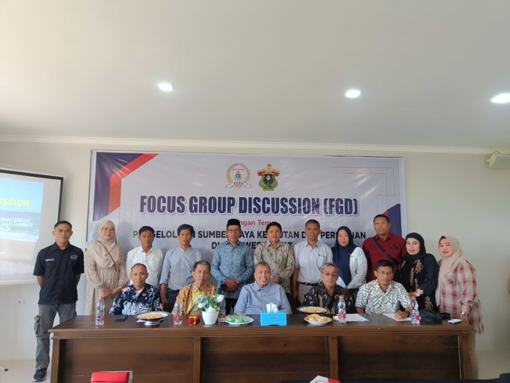 Sekretariat DPRD Sulawesi Barat dan Universitas Hasanuddin Gelar FGD Penyusunan Naskah Akademik dan Ranperda Pengelolaan Sumber Daya Kelautan dan Perikanan