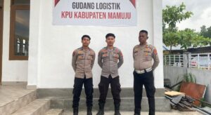 Pengamanan Gudang Logistik KPU Mamuju Diperketat