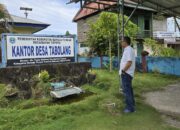 Kadis KominfoSS Inspeksi Bantuan Internet SULBAR Digital di Desa Tabolang