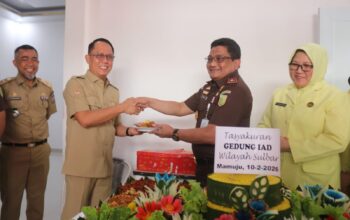 Perkuat Sinergi dengan Kejaksaan, Sekda Sulbar Resmikan Gedung IAD