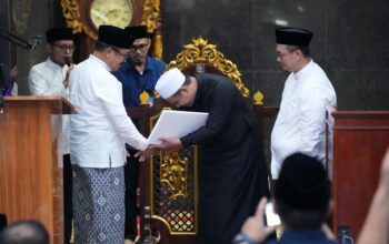 Suhardi Duka Paparkan Empat Pilar Pembangunan di Safari Ramadan Topoyo, Mamuju Tengah