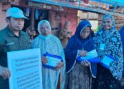 Dinas TPHP Sulbar Berikan Bantuan Rp30,58 Juta kepada Korban Kebakaran di Galung Tulu