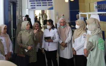 Deputi BPJS Kesehatan Kunjungi RSUD Sulbar untuk Pastikan Kualitas Layanan JKN