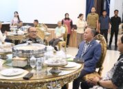 Gubernur Suhardi Duka Jelaskan Keberagaman dan Ekonomi Sulbar dalam Pertemuan dengan Wamen HAM