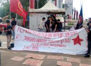 Mahasiswa dan Pemuda Sulbar Tuntut Keadilan Buruh dan Pendidikan Melalui Aksi Damai