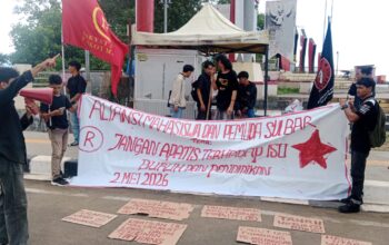 Mahasiswa dan Pemuda Sulbar Tuntut Keadilan Buruh dan Pendidikan Melalui Aksi Damai