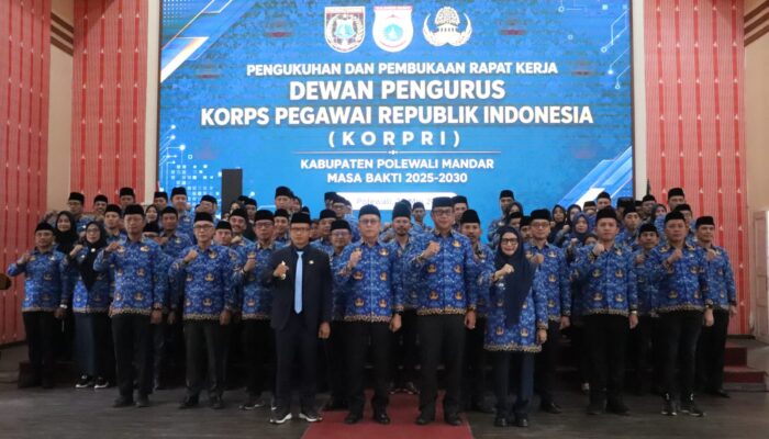 Sekda Sulbar Kukuhkan KORPRI Polman, Tekankan Profesionalisme ASN