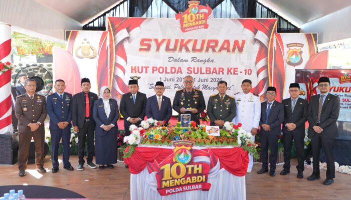 Momentum HUT ke-10 Polda Sulbar, Sinergi Keamanan dan Pembangunan Jadi Perhatian Gubernur