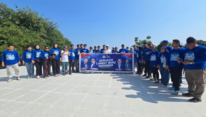 Jelang HUT ke-25 Demokrat, SDK Pimpin Jalan Sehat dan Aksi Bersih di Mamuju