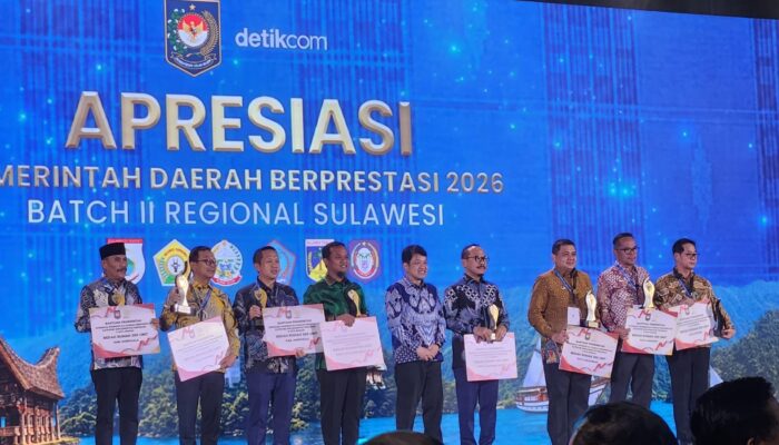 Dorong Program 3 Juta Rumah, Sulbar Raih Penghargaan Tingkat Regional Sulawesi