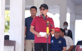 Sekda Junda Buka Gerak Jalan Pelajar, 26 Sekolah Meriahkan HUT Sulbar ke-22