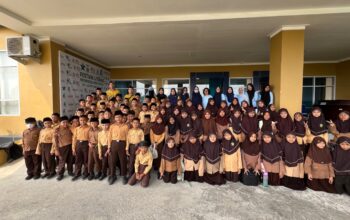 Perkuat Literasi Sejak Dini, Puluhan Siswa MIN 1 Mamuju Belajar di Perpusip Sulbar