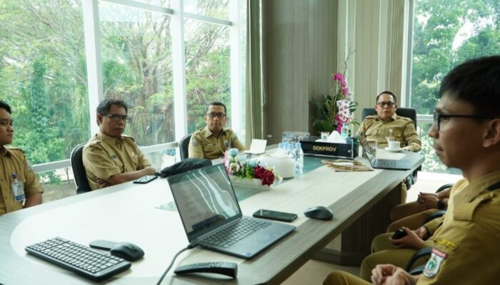 Dorong Pelayanan Publik Akuntabel, Sekda Sulbar Apresiasi Terobosan Digitalisasi DiskominfoSS